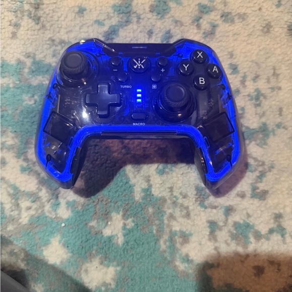 Wireless Multi Color Changing Gaming Controller - Picture 8 of 8